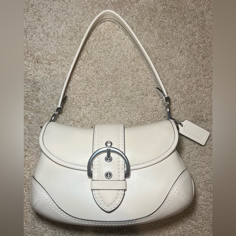 (Soho Flap AUTHENTIC) Coach White Leather Saddle Shoulder Bag - Picture 2 of 13